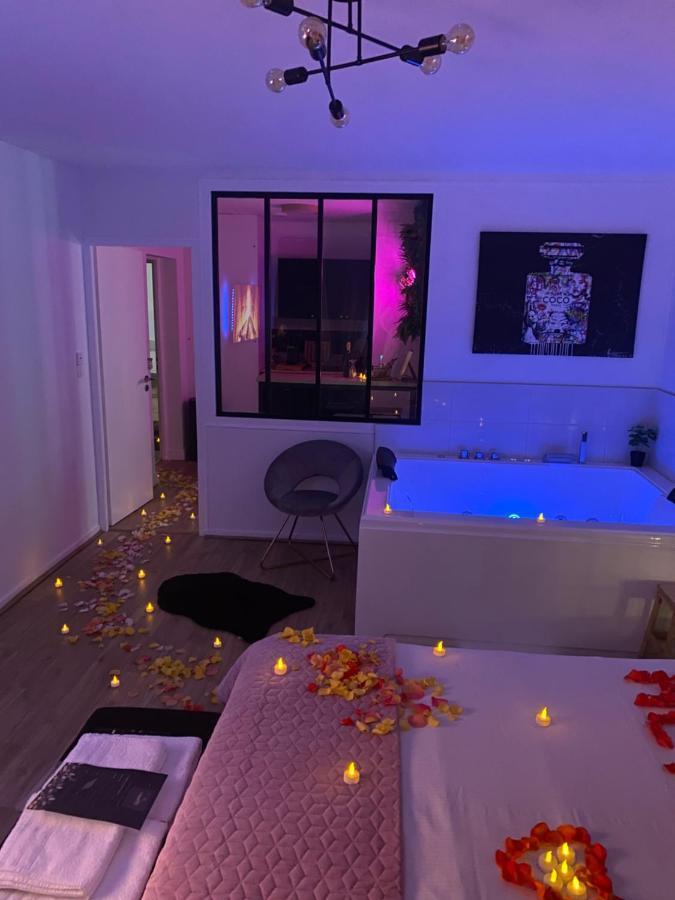 L'AppartE Black Superbe Appartement Pop ! Besançon Exterior foto